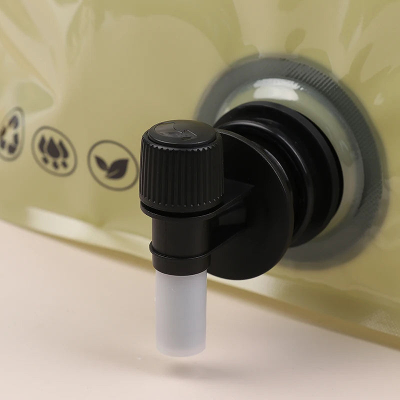 Bolsa de agua plegable 8L – Grifo, asa, camping y viajes